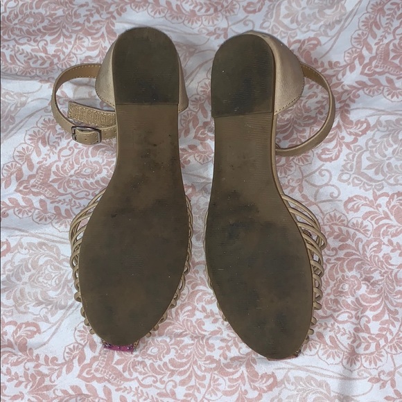 Sandals - Picture 2 of 2